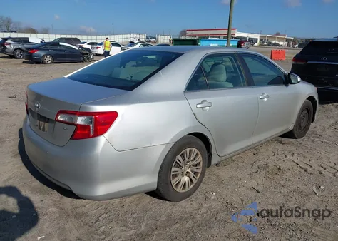 2013 Toyota Camry Le z USA, uszkodzony, nr VIN 4T1BF1FK5DU294575